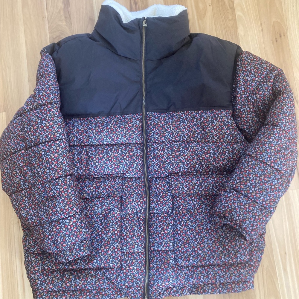 Universal Thread Black Water-Resistant Jacket